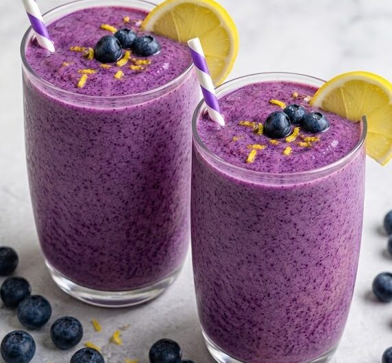 Blueberry Avocado Smoothie With Lemon & Yogurt